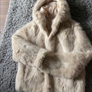 Fake fur jacket cream color